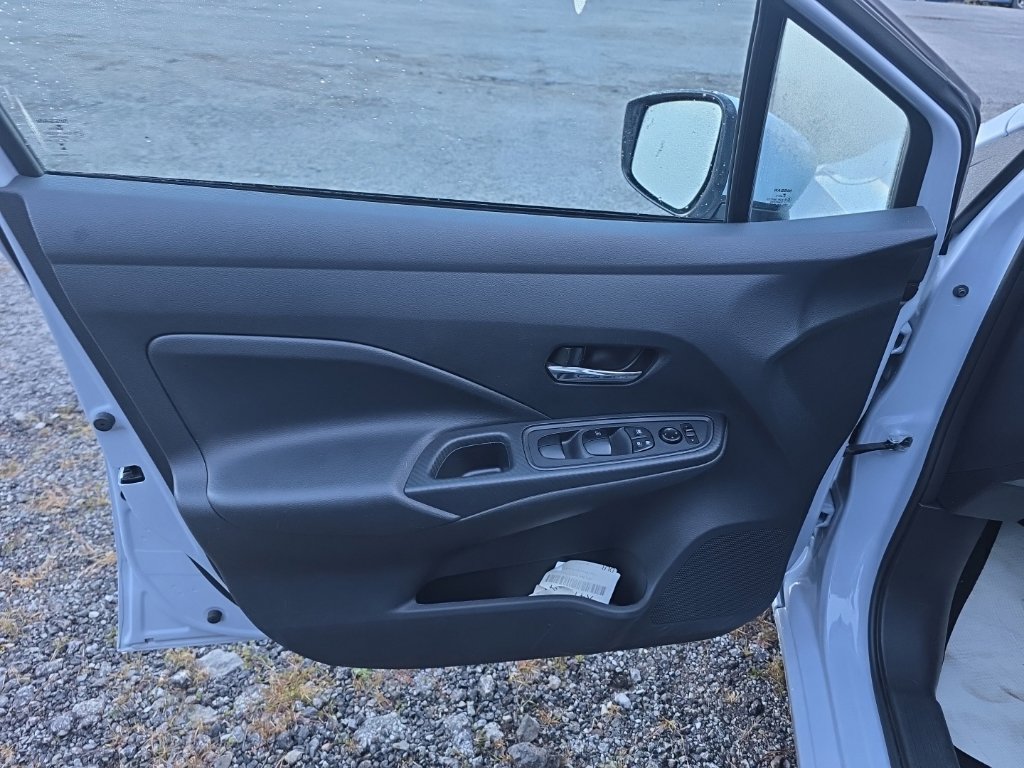 Used 2025 Nissan Versa SV FWD image 13