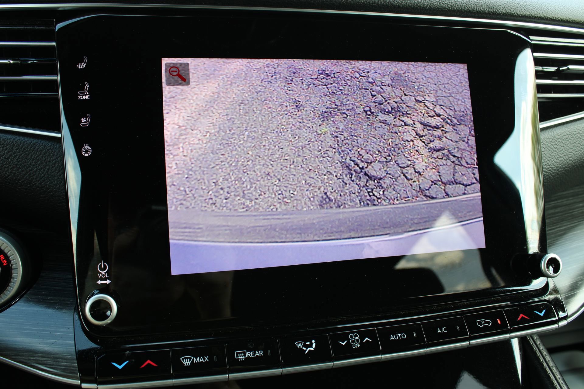 Used 2024 Jeep Wagoneer L Series II w/ Flexible Seating Group image 40