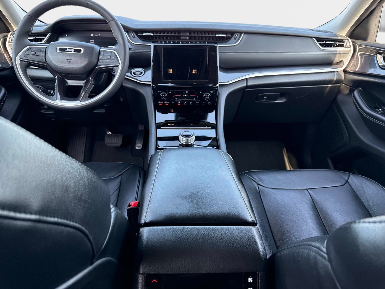 Certified 2023 Jeep Grand Cherokee L Laredo w/ Luxury Tech Group I AWD/4WD image 15