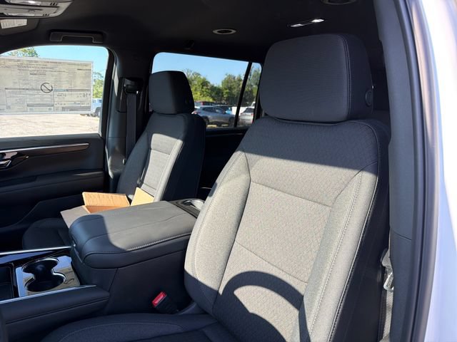 New 2026 Chevrolet Suburban LS w/ LPO, Dark Essentials Package AWD/4WD image 24