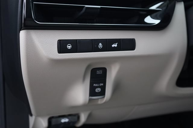 Certified 2025 Nissan Murano SL AWD/4WD image 12