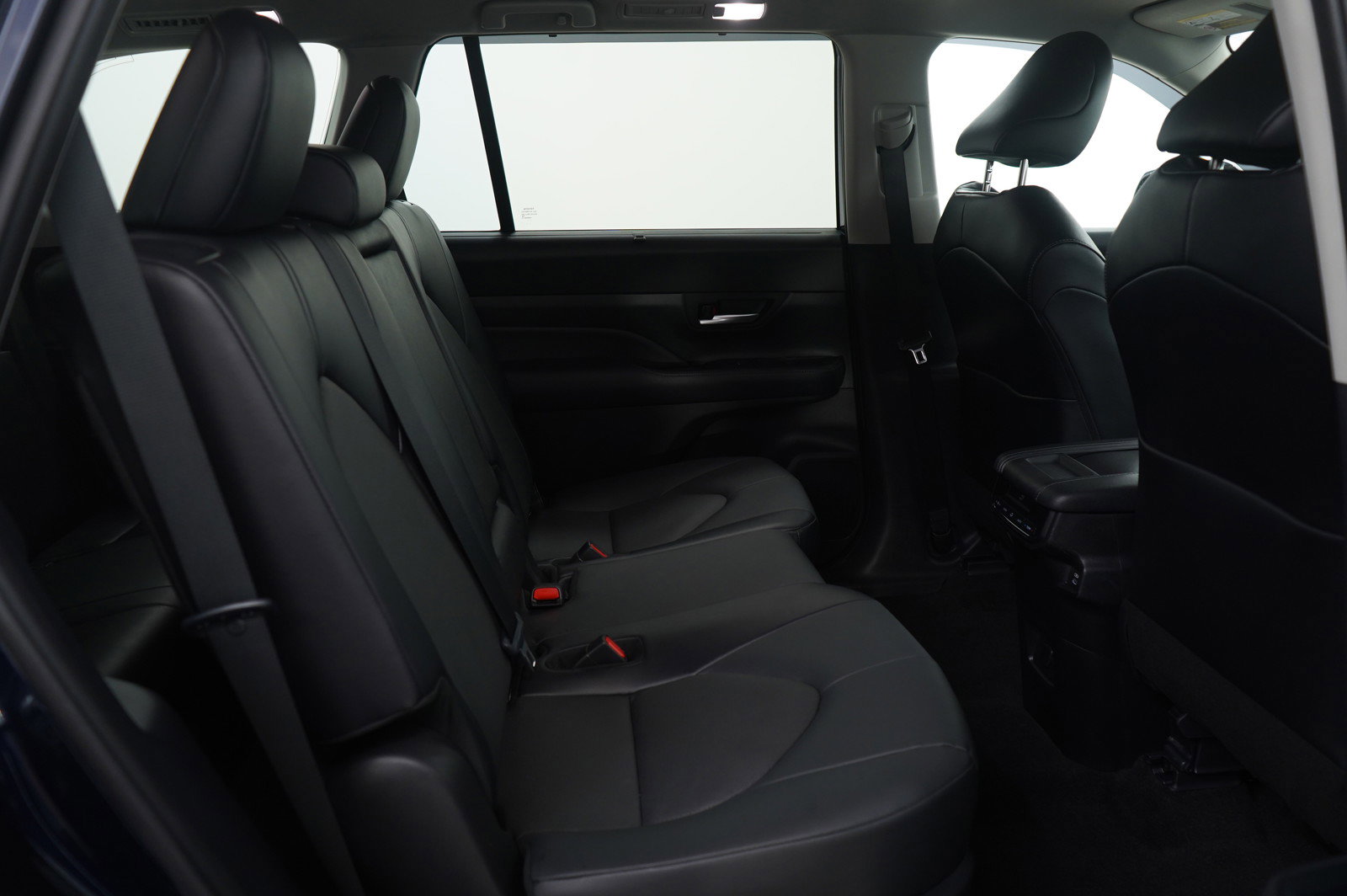 Used 2024 Toyota Grand Highlander XLE image 12