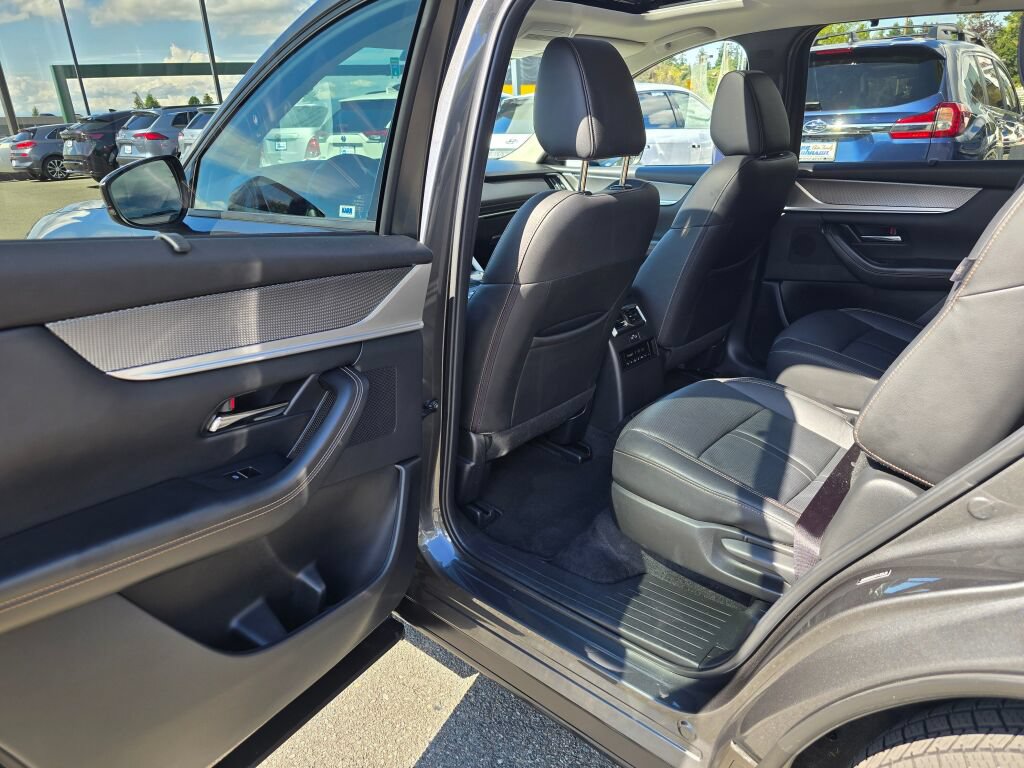 Certified 2024 MAZDA CX-90 Plug-In Hybrid w/ Preferred AWD/4WD image 25