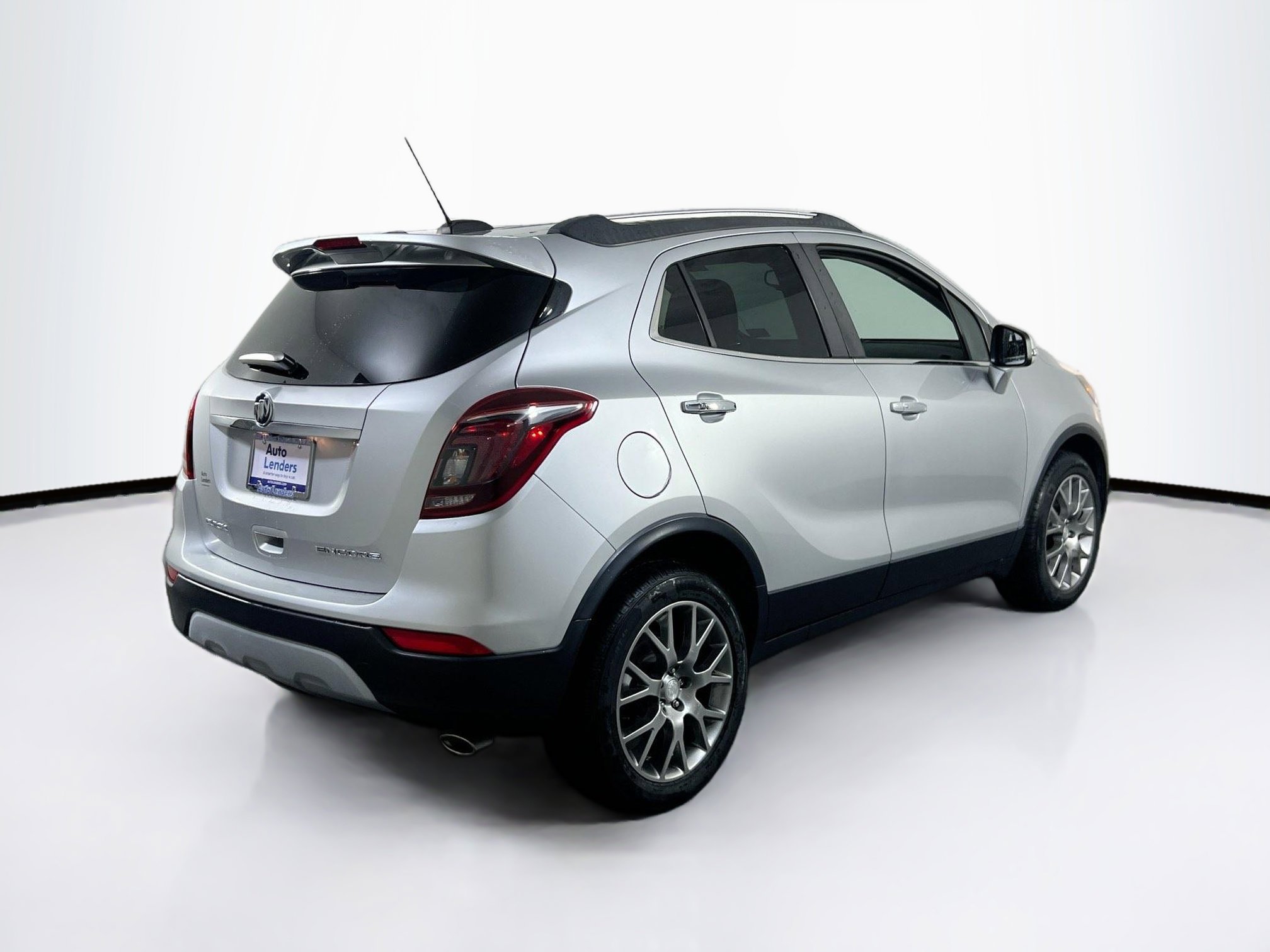 Used 2018 Buick Encore Sport Touring FWD image 5