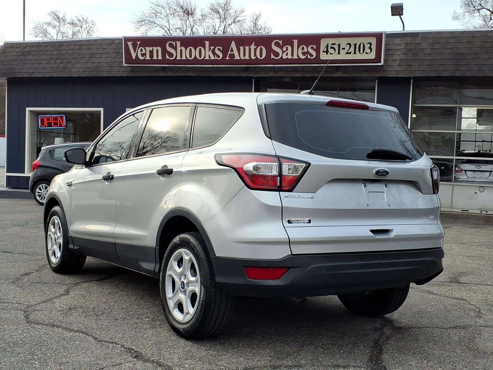 Used 2018 Ford Escape S image 2