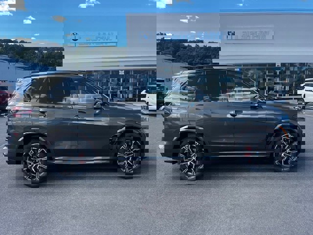 New 2026 BMW X5 xDrive40i w/ M Sport Package image 9