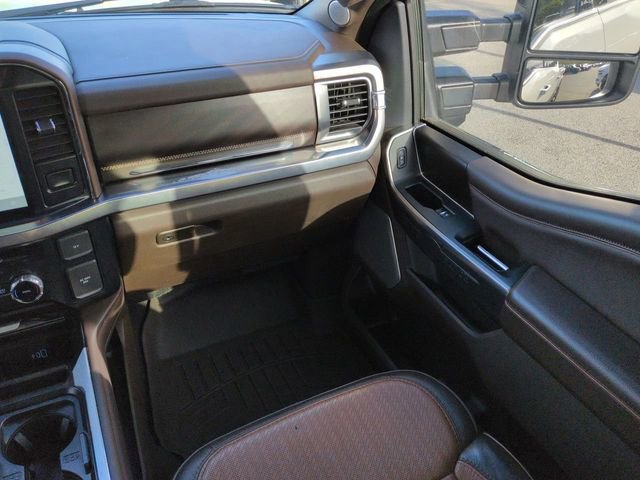 Used 2024 Ford F350 King Ranch w/ FX4 Off-Road Package image 17