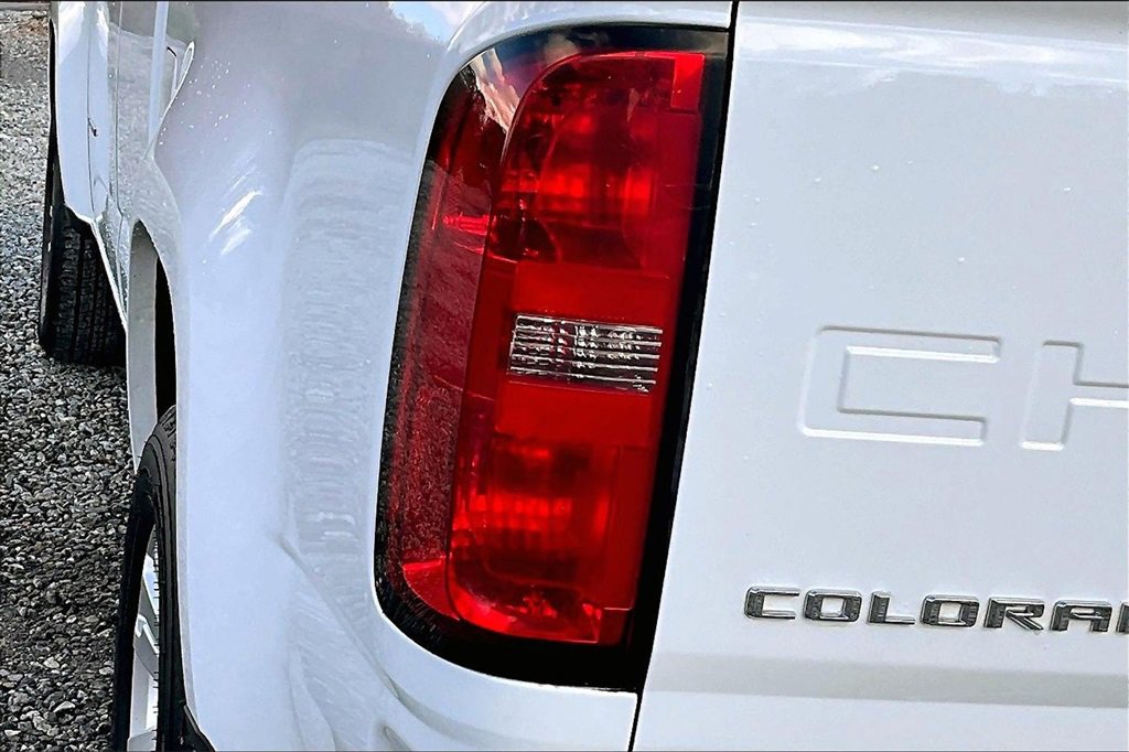 Used 2022 Chevrolet Colorado LT w/ Safety Package image 28