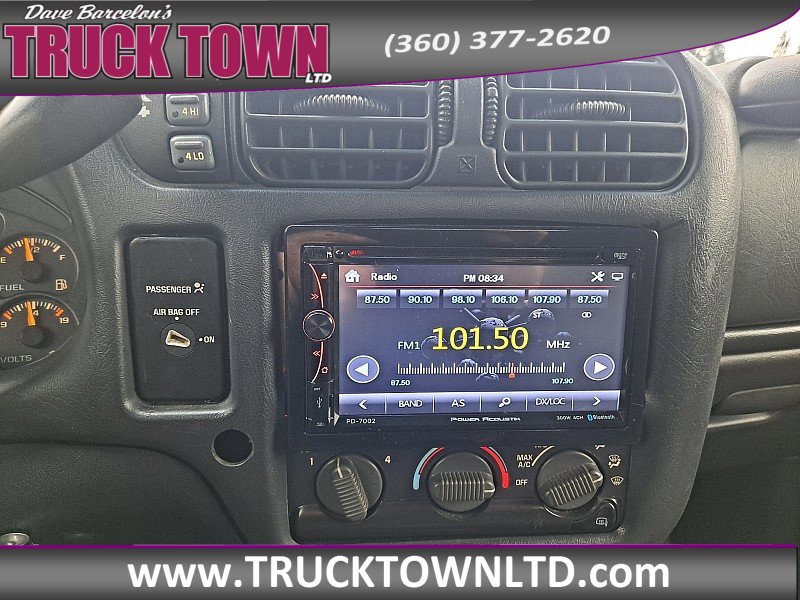 Used 2000 GMC Sonoma SLS w/ SLS Super Spec Pkg 1 image 16