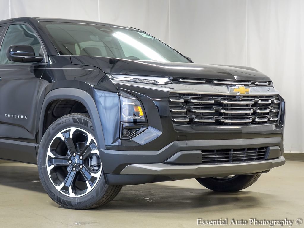 New 2026 Chevrolet Equinox LT w/ Safety and Technology Package image 3