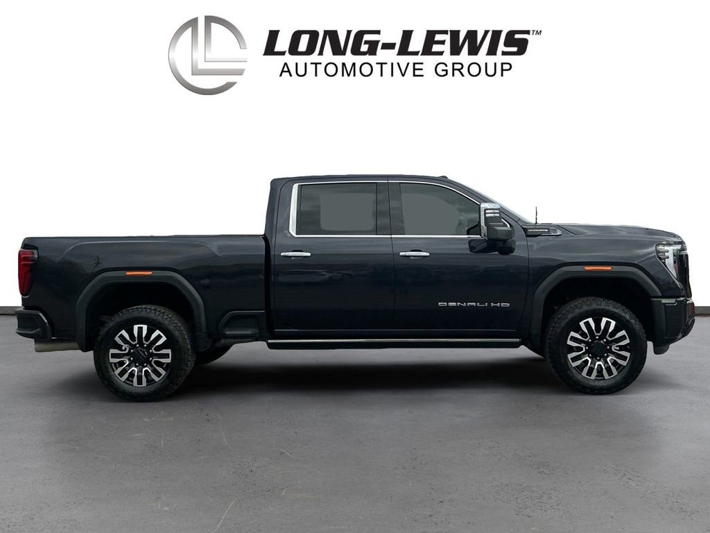 Used 2025 GMC Sierra 2500 Denali Ultimate image 8