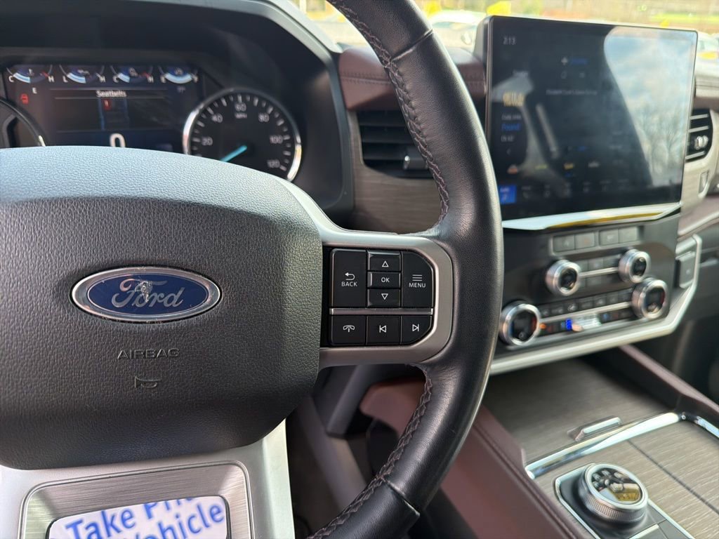 Used 2024 Ford Expedition Limited image 21