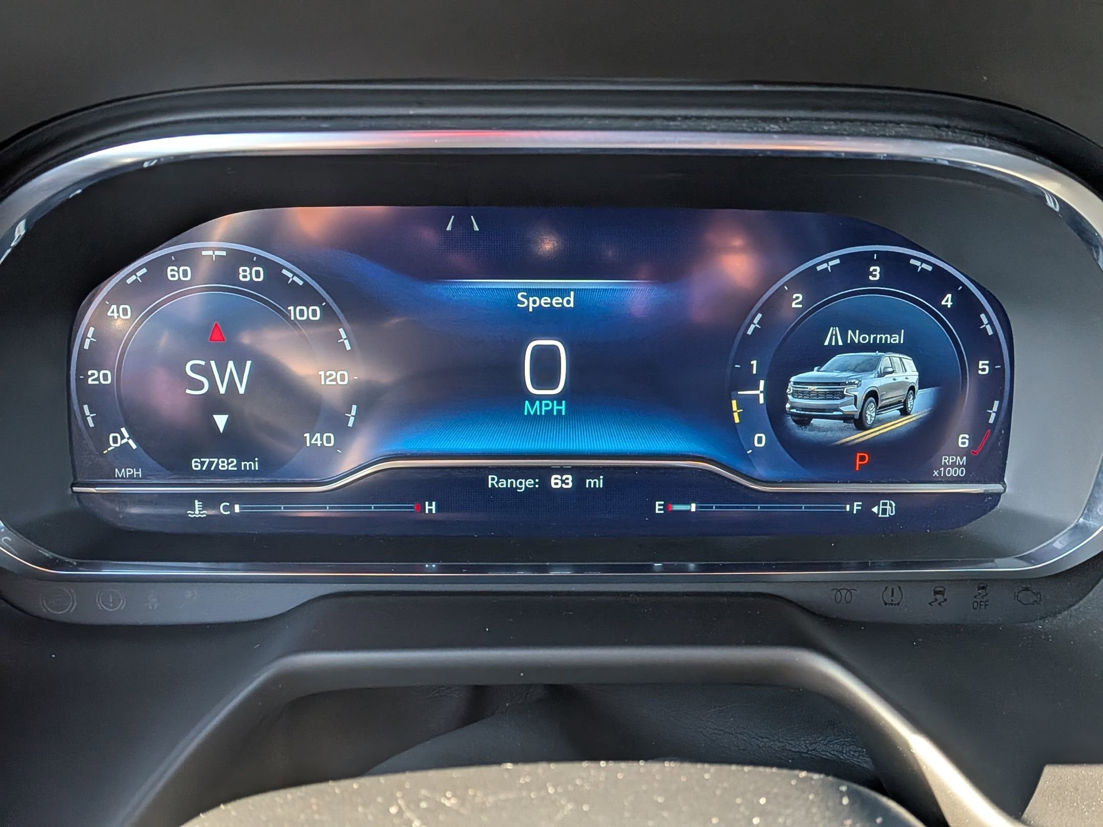 Used 2024 Chevrolet Suburban Premier image 24