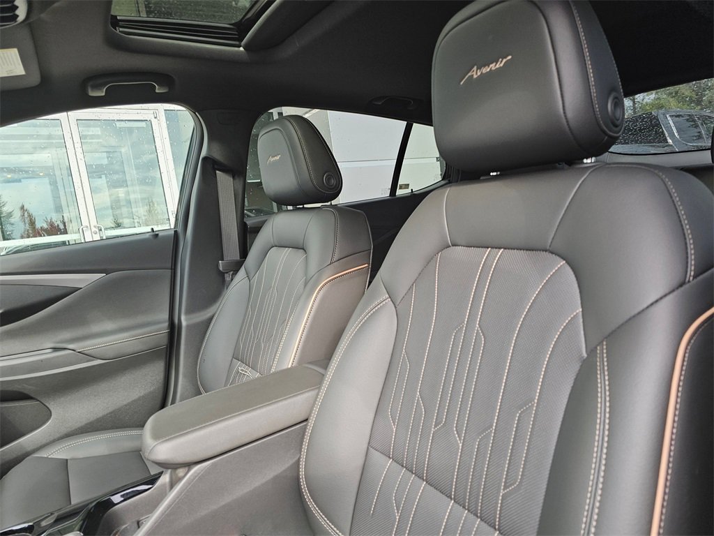 Used 2025 Buick Envista Avenir image 22