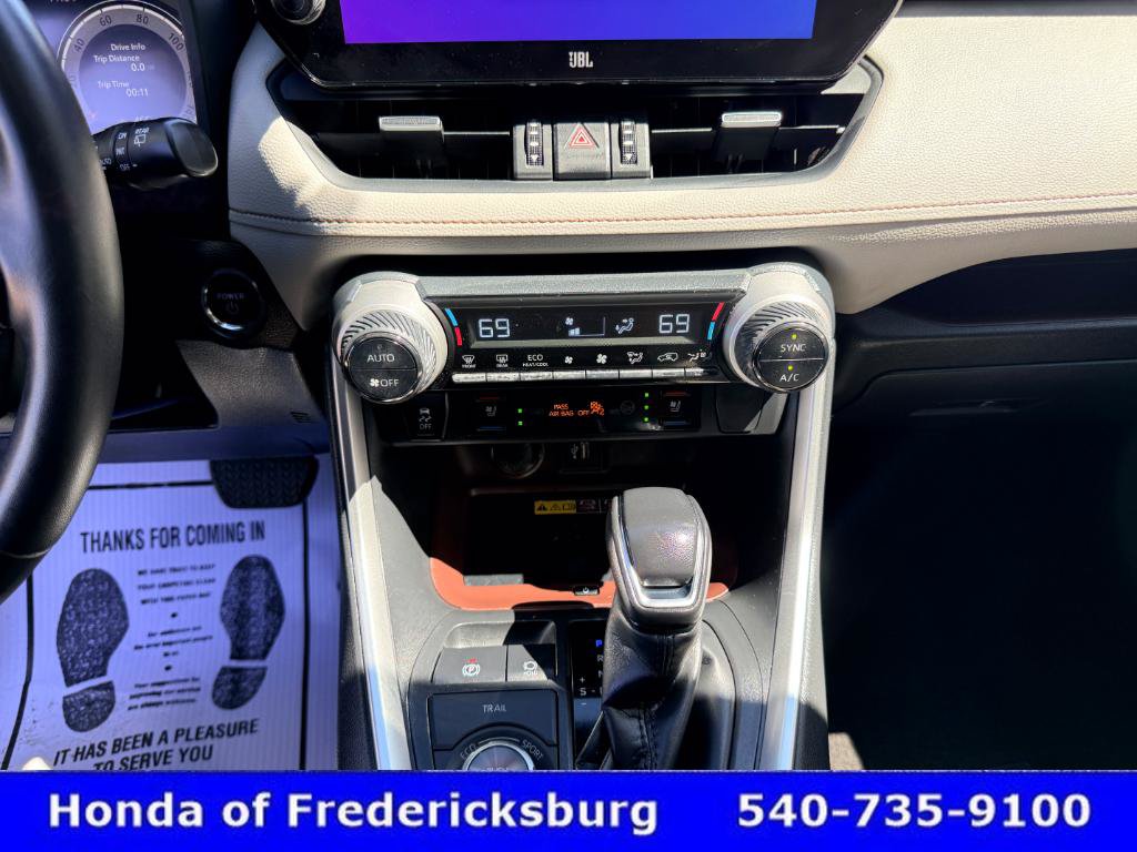 Used 2023 Toyota RAV4 Limited AWD/4WD image 39