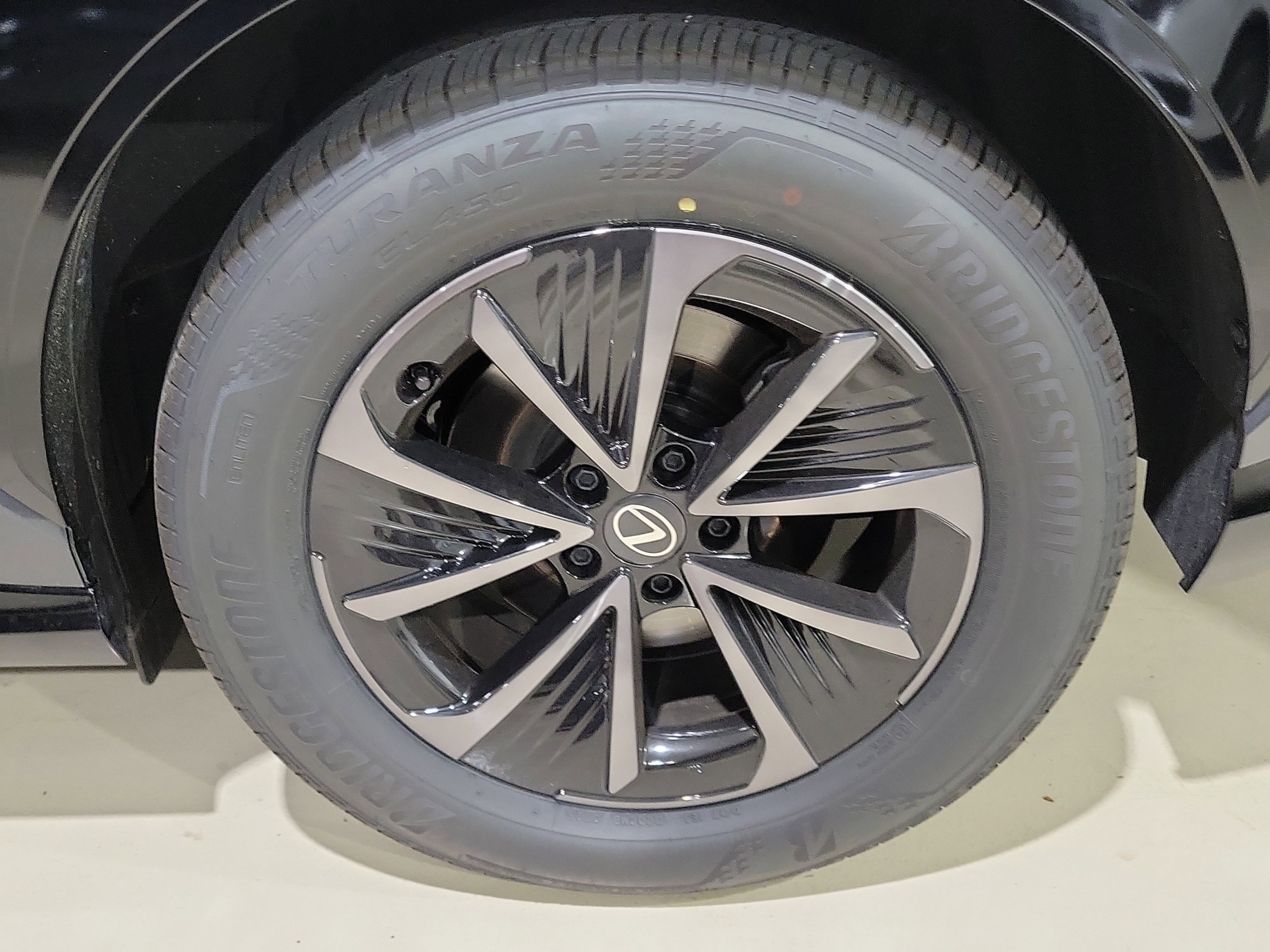 New 2026 Lexus RZ 350e 2WD w/ Convenience Package image 6