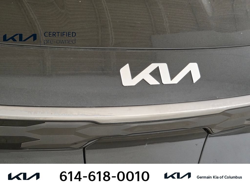 Certified 2023 Kia Niro Wind w/ Wind Preserve Package FWD image 13