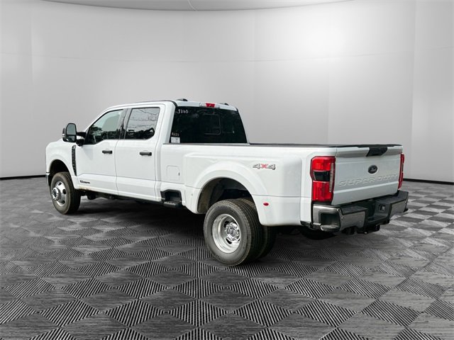 New 2026 Ford F350 XLT image 3