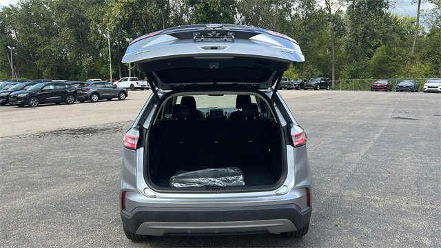 Used 2024 Ford Edge SEL w/ Convenience Package image 28