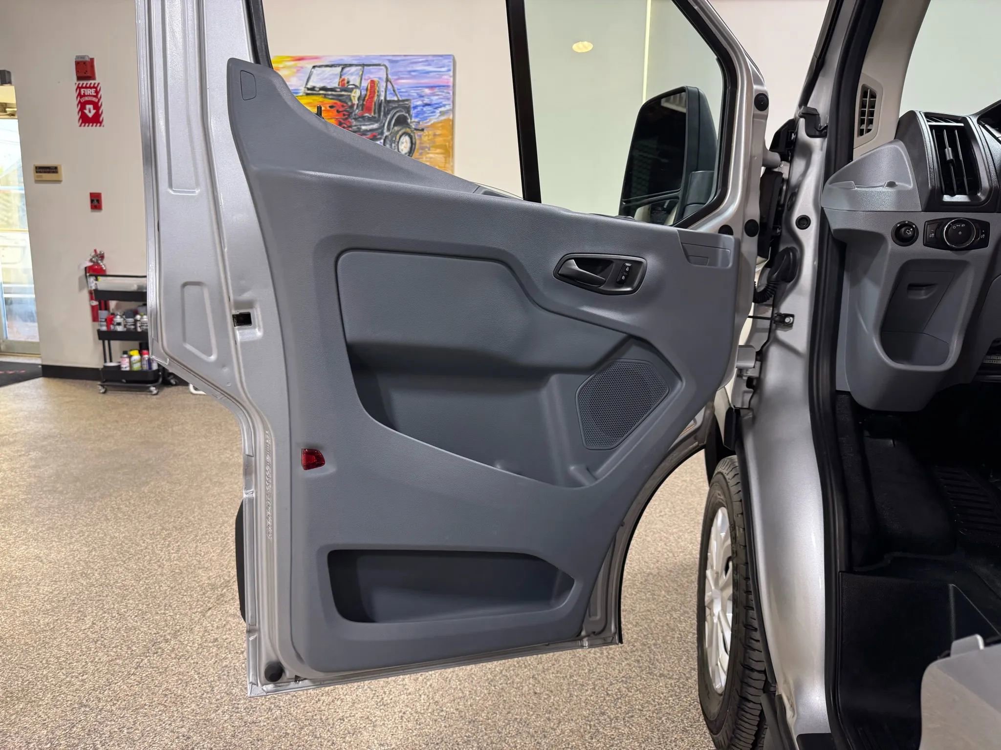 Used 2015 Ford Transit 350 148 Medium Roof image 31