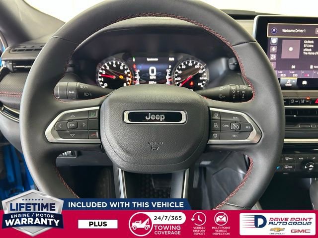 Used 2025 Jeep Compass Trailhawk image 16