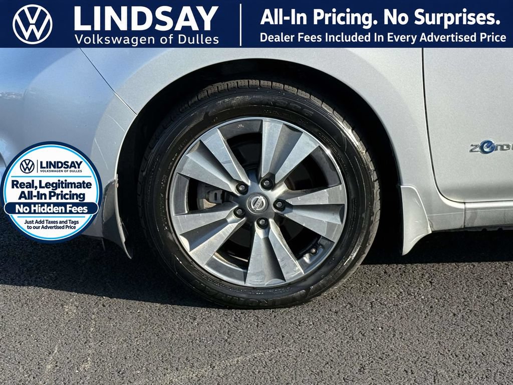 Used 2017 Nissan Leaf SL w/ Premium Package FWD image 8