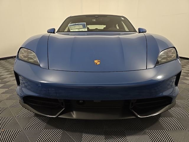 Used 2025 Porsche Taycan GTS image 10