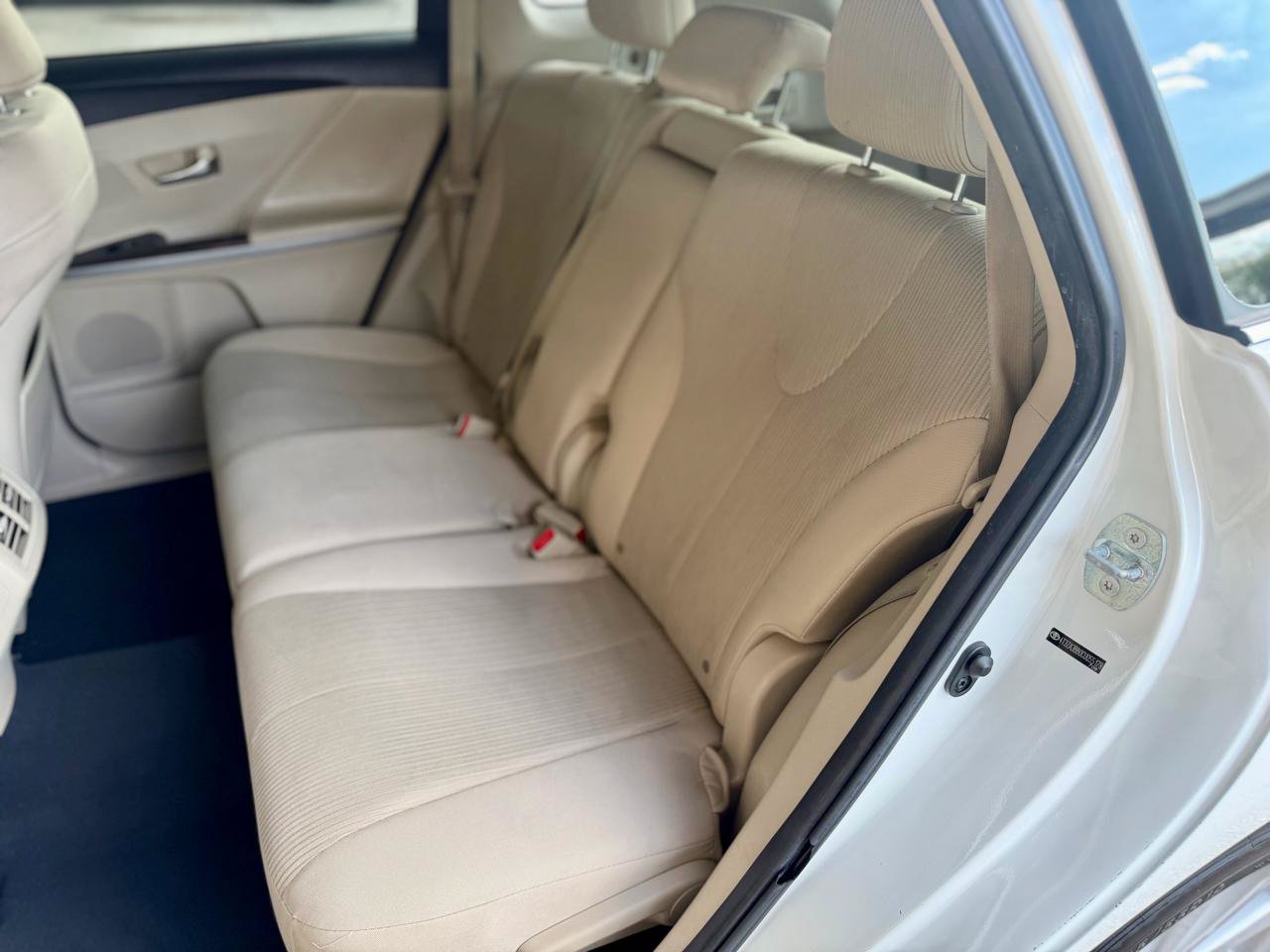 Used 2012 Toyota Venza XLE FWD image 11