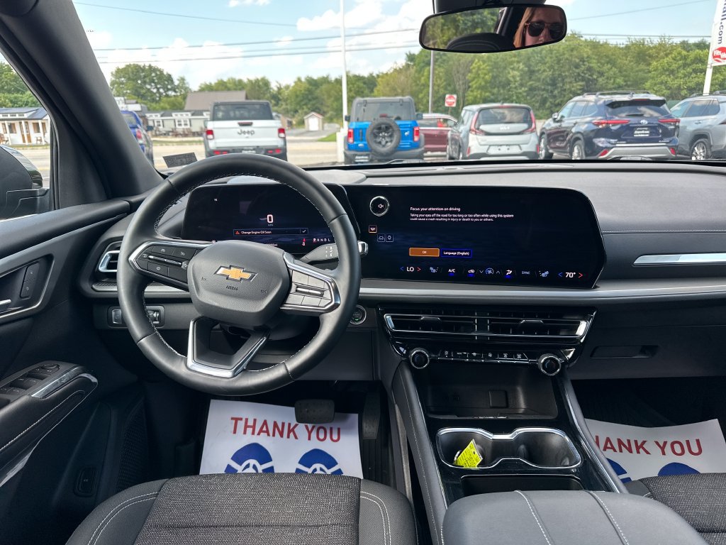Used 2025 Chevrolet Traverse LT w/ LPO, Floor Liner Package FWD image 18