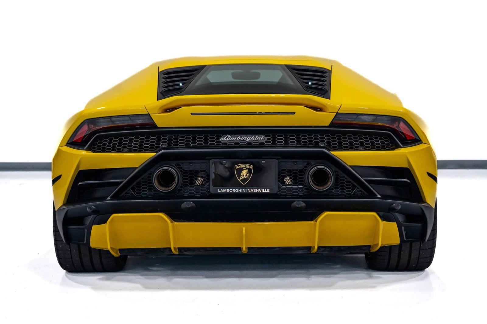 Used 2021 Lamborghini Huracan EVO RWD image 6