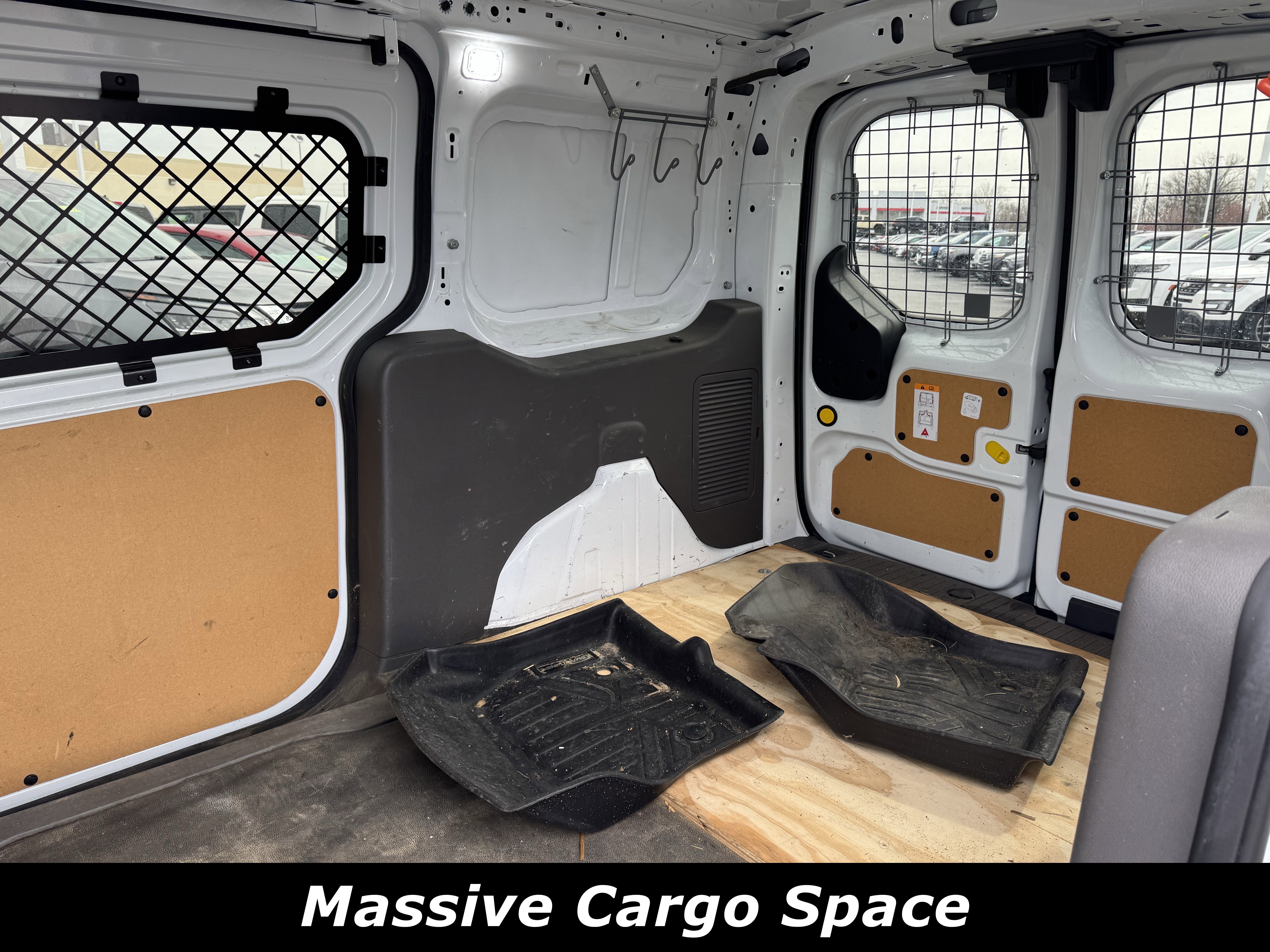 Used 2020 Ford Transit Connect XL image 6