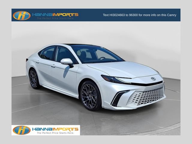 Used 2025 Toyota Camry XSE FWD image 1