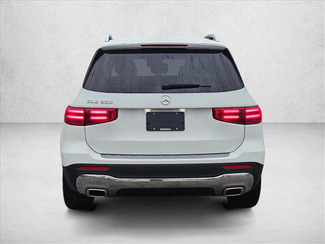 New 2026 Mercedes-Benz GLB 250 image 8