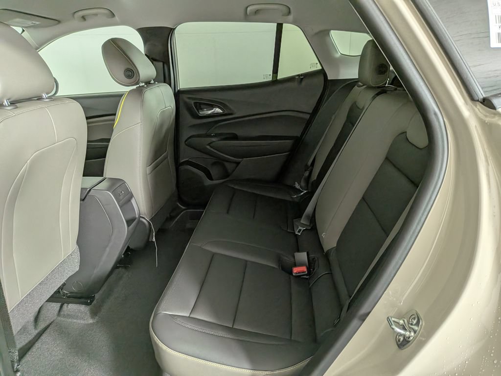 New 2026 Chevrolet Trax ACTIV w/ Driver Confidence Package FWD image 29