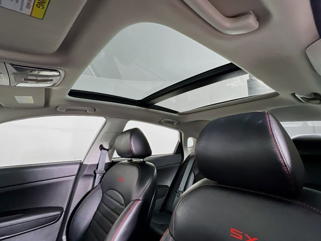 Used 2020 Kia Optima SX image 23