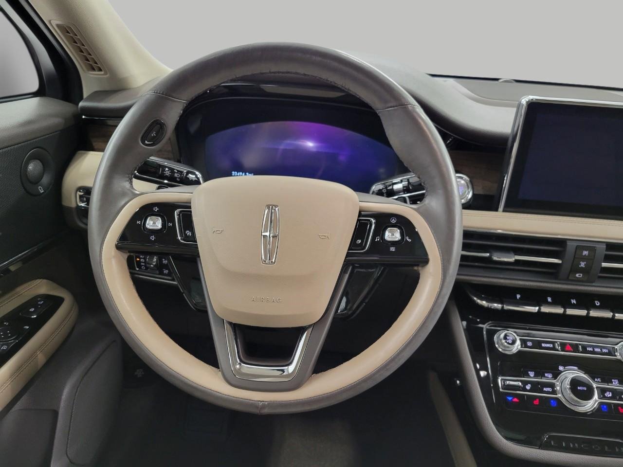 Used 2021 Lincoln Corsair Reserve w/ Equipment Group 201A AWD/4WD image 5
