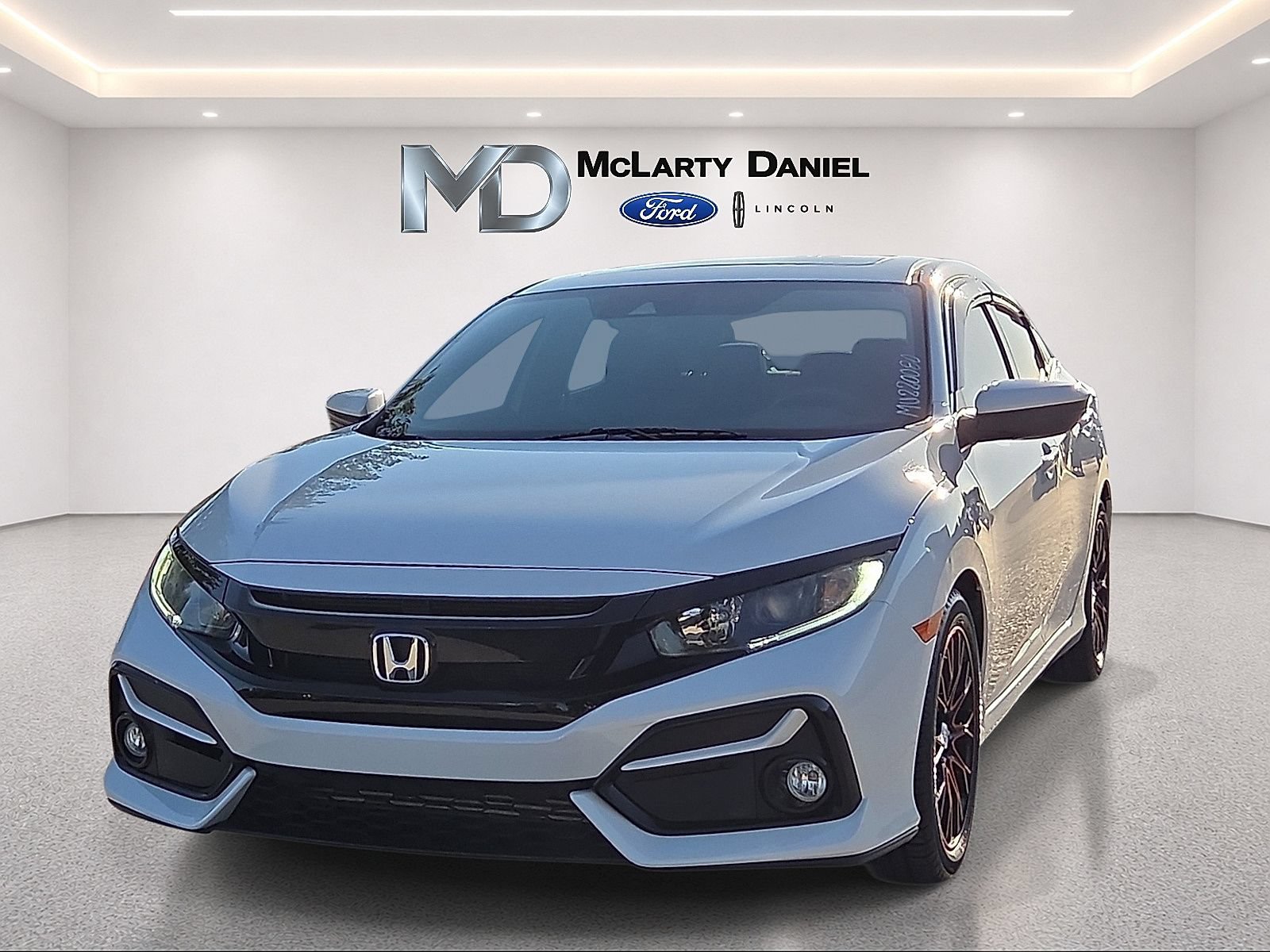 Used 2021 Honda Civic EX image 2