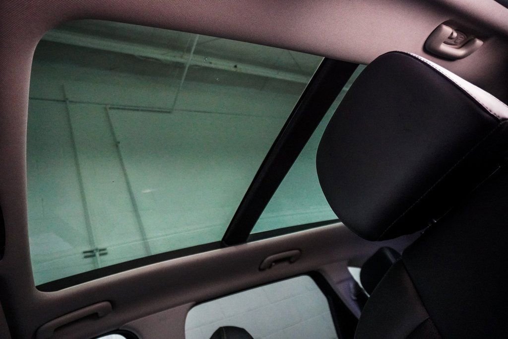 Used 2023 Kia Sorento SX image 8