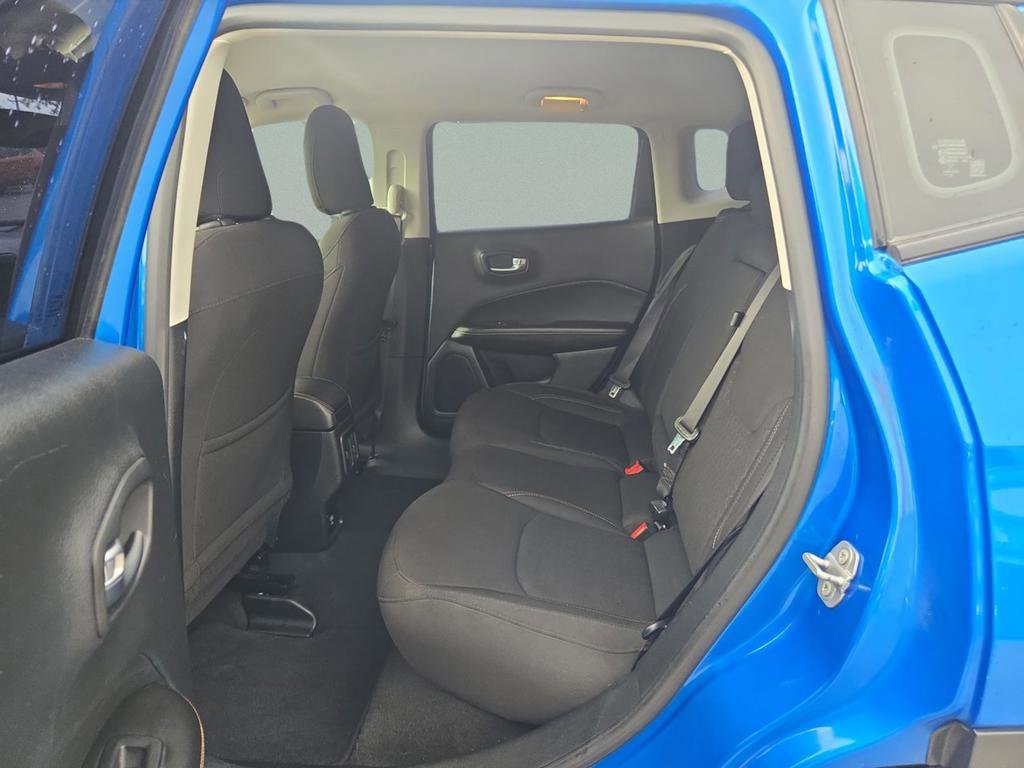 Used 2021 Jeep Compass Sport image 31