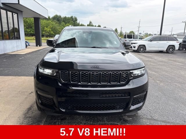 Used 2023 Jeep Grand Cherokee L Summit w/ Advanced Protech Group IV AWD/4WD image 9