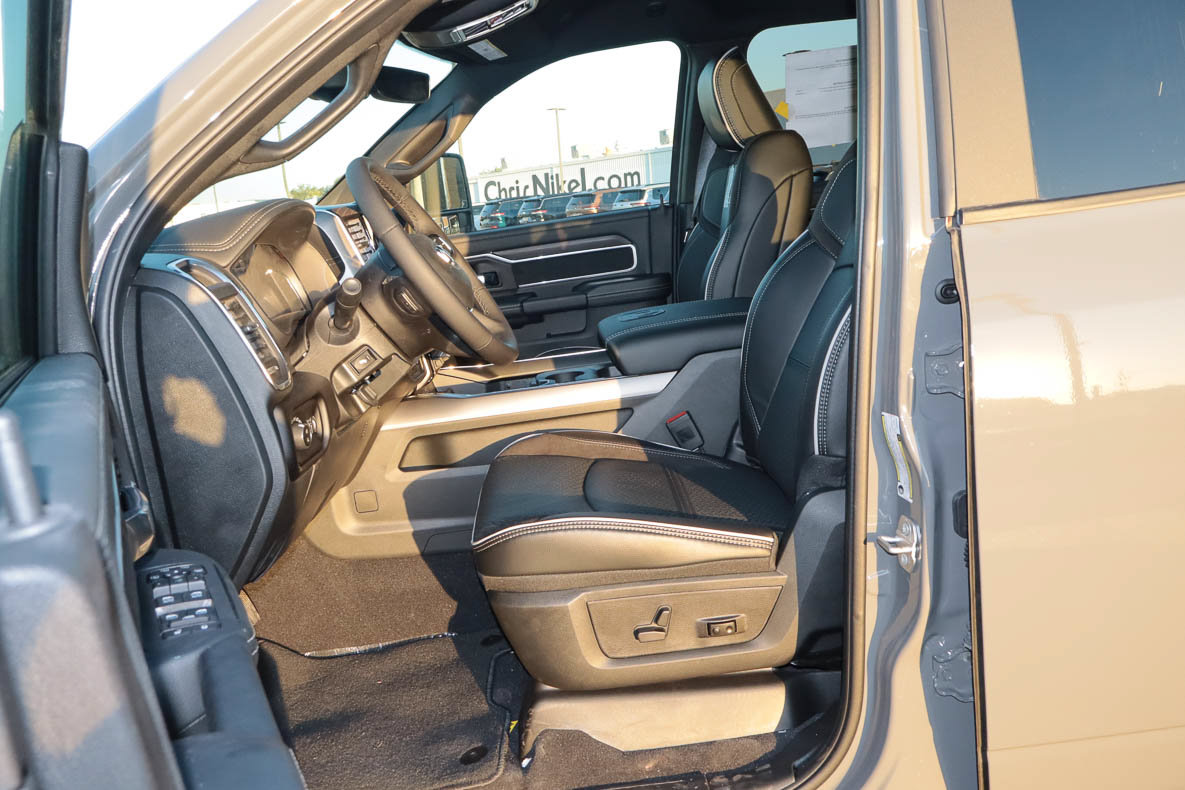 New 2027 RAM 2500 Laramie AWD/4WD image 17