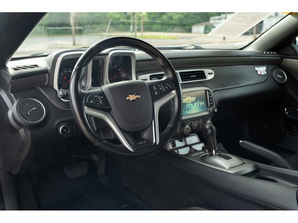 Used 2014 Chevrolet Camaro SS w/ RS Package RWD image 11