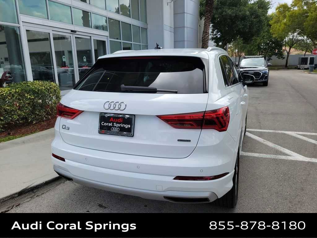 Used 2020 Audi Q3 2.0T Premium image 12