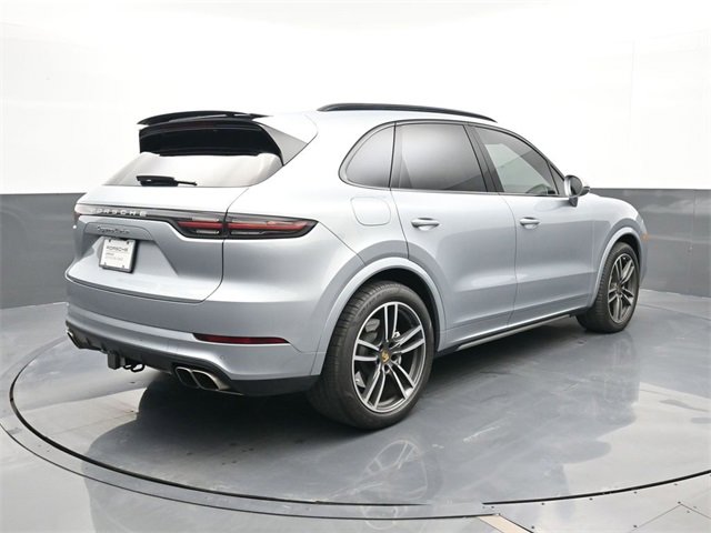 Used 2020 Porsche Cayenne Turbo image 21