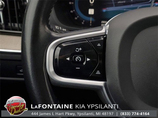 Used 2022 Volvo XC60 B6 Inscription w/ Protection Package Premier image 23