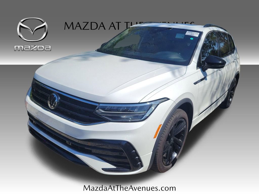 Used 2024 Volkswagen Tiguan SE R-Line image 16