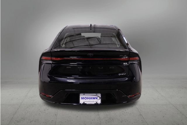 Used 2024 Toyota Prius XLE image 4