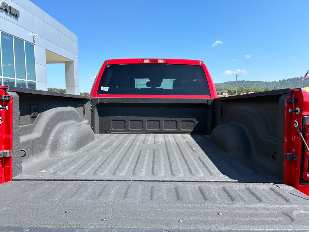Used 2026 RAM 2500 Big Horn AWD/4WD image 4