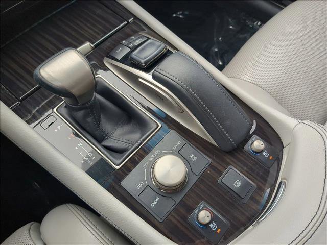 Used 2017 Lexus LS 460 AWD image 12