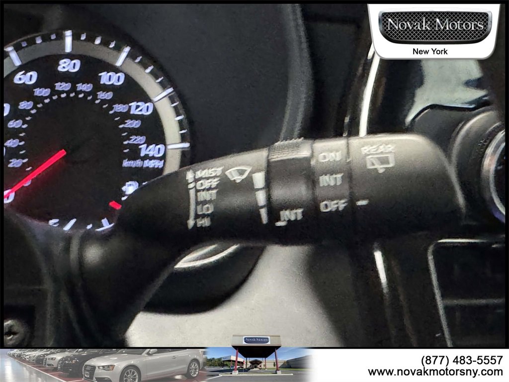 Used 2022 Toyota Highlander L image 19